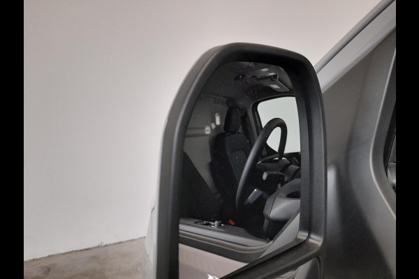 Ford Transit Custom 320 2.0 TDCI L2H1 Limited Automaat Nieuw Model Ford Transit Custom 320 2.0 TDCI L2H1 Limited Automaat Airco Navigatie Cruise control Trekhaak