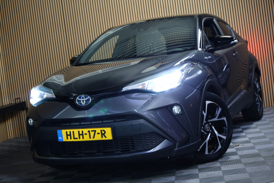 Toyota C-HR 1.8 Hybrid Apple Carplay Navigatie Cruise '020 ,stoel+stuur verw.