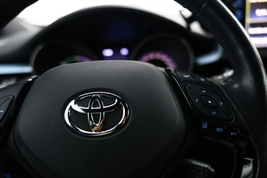 Toyota C-HR 1.8 Hybrid Apple Carplay Navigatie Cruise '020 ,stoel+stuur verw.