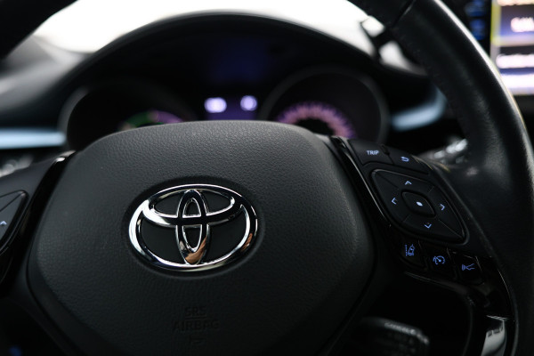 Toyota C-HR 1.8 Hybrid Apple Carplay Navigatie Cruise '020 ,stoel+stuur verw.