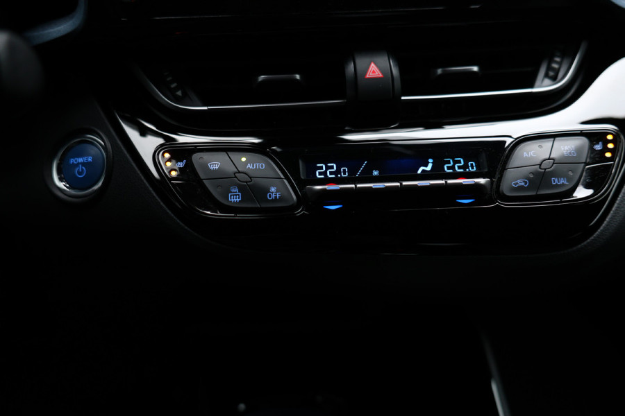 Toyota C-HR 1.8 Hybrid Apple Carplay Navigatie Cruise '020 ,stoel+stuur verw.