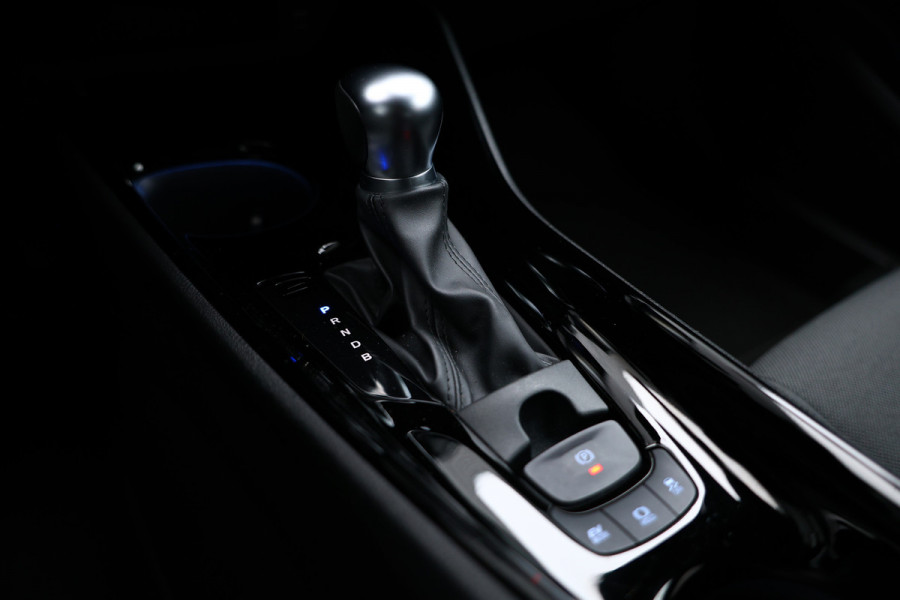 Toyota C-HR 1.8 Hybrid Apple Carplay Navigatie Cruise '020 ,stoel+stuur verw.