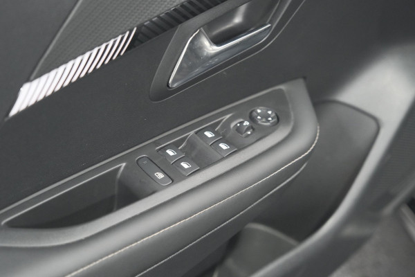 Peugeot 208 PureTech 100 Allure | 360 Camera | Adaptieve Cruise Control | Dodehoekdetectie