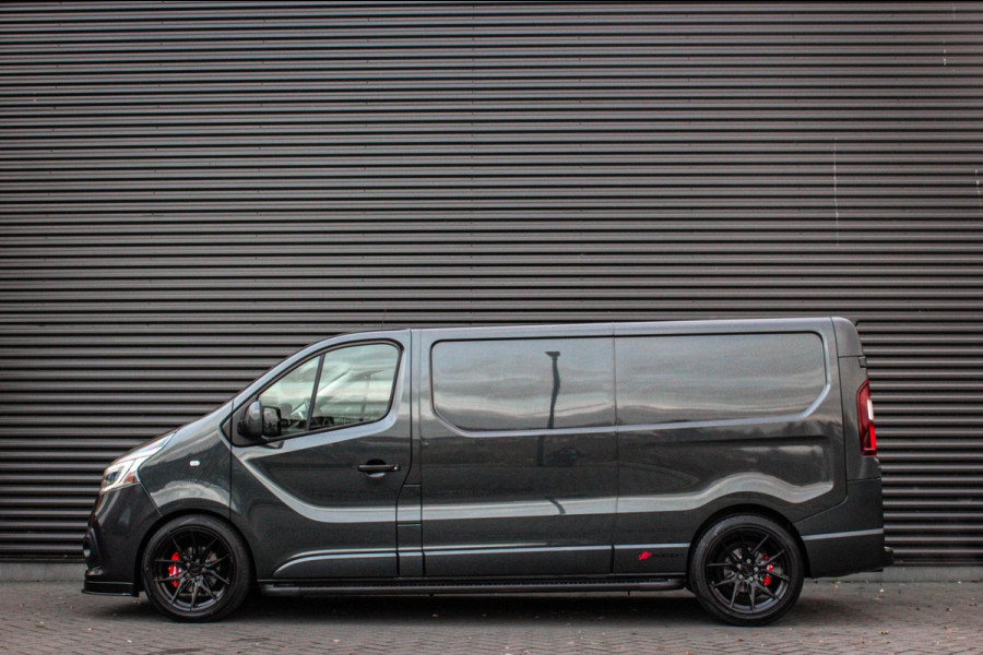 Renault Trafic 2.0 dCi T29 L2H1 Work Edition FULL BLACK / SIDE- BARS / TREKHAAK / NAVIGATIE / VERLAAGD / CRUISE CONTROL / LEDEREN