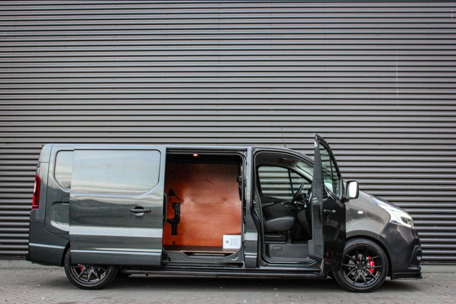 Renault Trafic 2.0 dCi T29 L2H1 Work Edition FULL BLACK / SIDE- BARS / TREKHAAK / NAVIGATIE / VERLAAGD / CRUISE CONTROL / LEDEREN