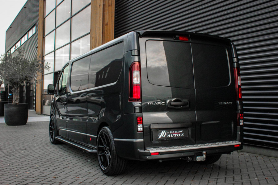 Renault Trafic 2.0 dCi T29 L2H1 Work Edition FULL BLACK / SIDE- BARS / TREKHAAK / NAVIGATIE / VERLAAGD / CRUISE CONTROL / LEDEREN