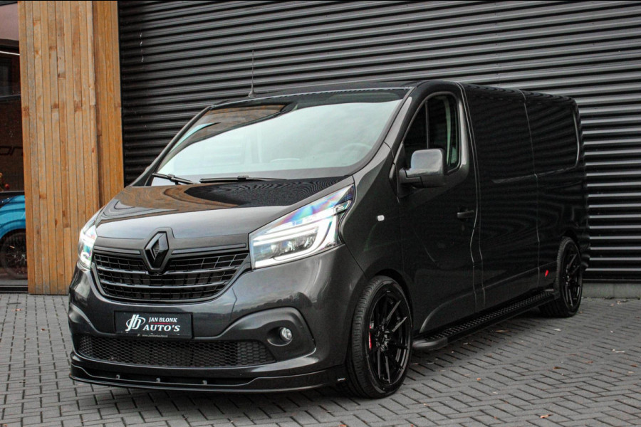 Renault Trafic 2.0 dCi T29 L2H1 Work Edition FULL BLACK / SIDE- BARS / TREKHAAK / NAVIGATIE / VERLAAGD / CRUISE CONTROL / LEDEREN