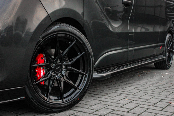 Renault Trafic 2.0 dCi T29 L2H1 Work Edition FULL BLACK / SIDE- BARS / TREKHAAK / NAVIGATIE / VERLAAGD / CRUISE CONTROL / LEDEREN