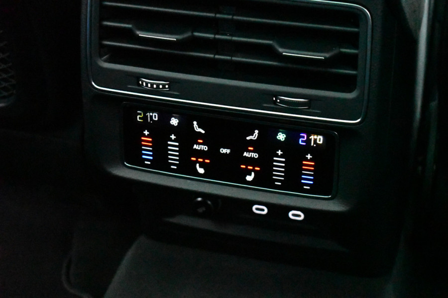 Audi RSQ8 4.0 TFSI quattro 810pk MTM-Stage2 Nw310K Pano Dyn+ Trekh B&O-3D Massage+Vent