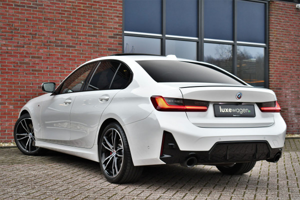 BMW 3 Serie 330D M-Sport Pro Pano H/K HUD El-zetels Parelmoer-wit!
