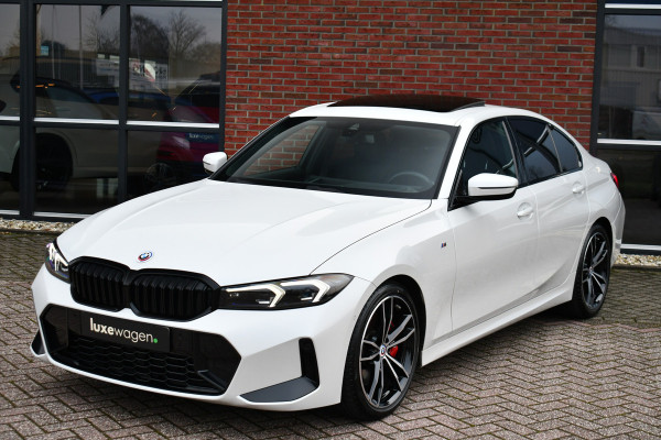 BMW 3 Serie 330D M-Sport Pro Pano H/K HUD El-zetels Parelmoer-wit!