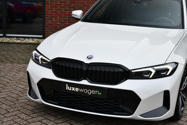 BMW 3 Serie 330D M-Sport Pro Pano H/K HUD El-zetels Parelmoer-wit!