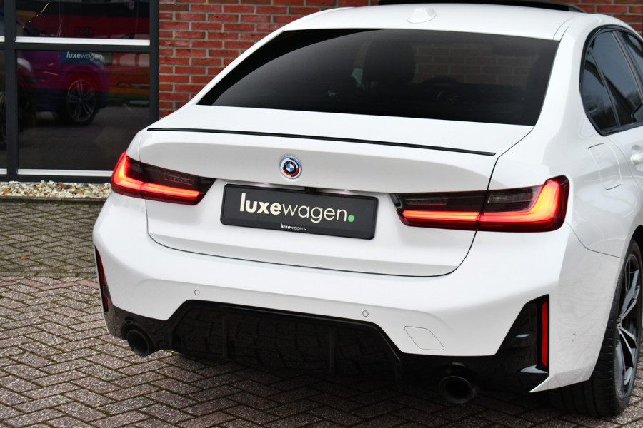 BMW 3 Serie 330D M-Sport Pro Pano H/K HUD El-zetels Parelmoer-wit!