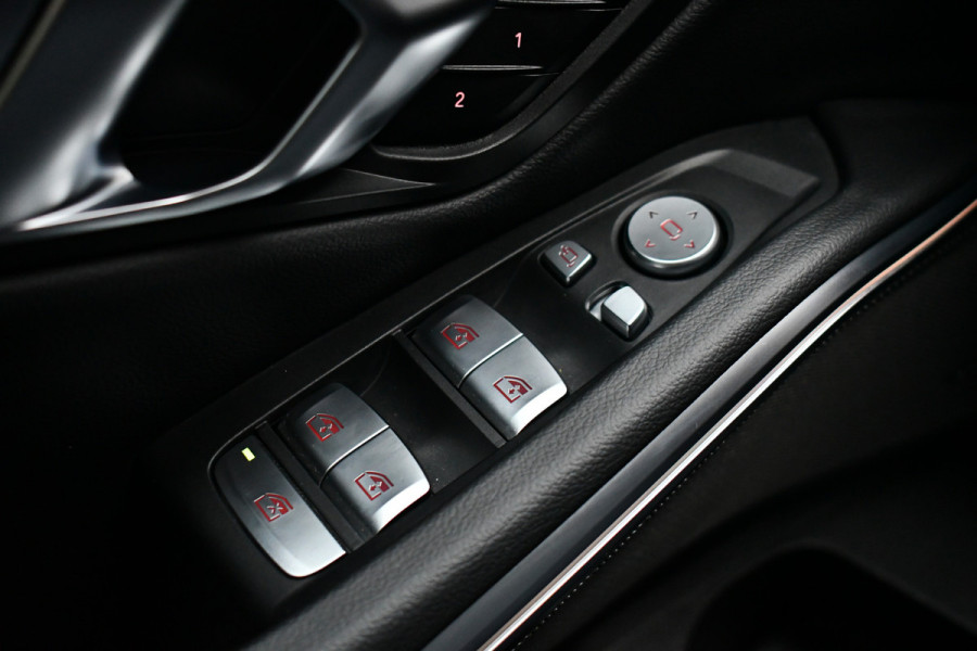 BMW 3 Serie 330D M-Sport Pro Pano H/K HUD El-zetels Parelmoer-wit!