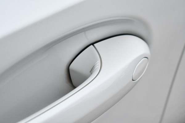 BMW 3 Serie 330D M-Sport Pro Pano H/K HUD El-zetels Parelmoer-wit!