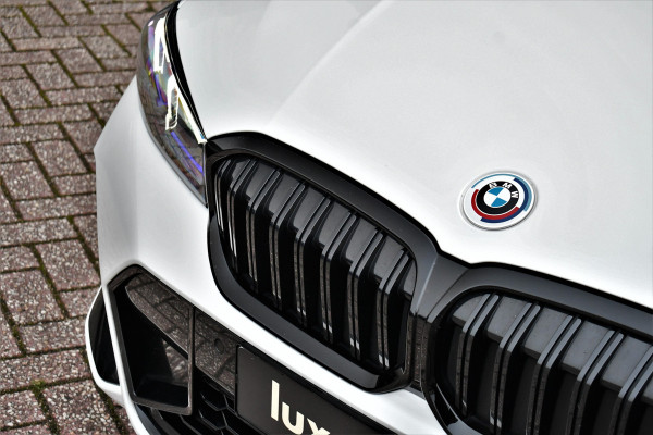 BMW 3 Serie 330D M-Sport Pro Pano H/K HUD El-zetels Parelmoer-wit!