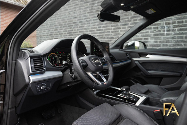 Audi Q5 Sportback 55 TFSI e S Line Competition 21Inch|Sfeer|MatrixLED|Memory|Trekhaak