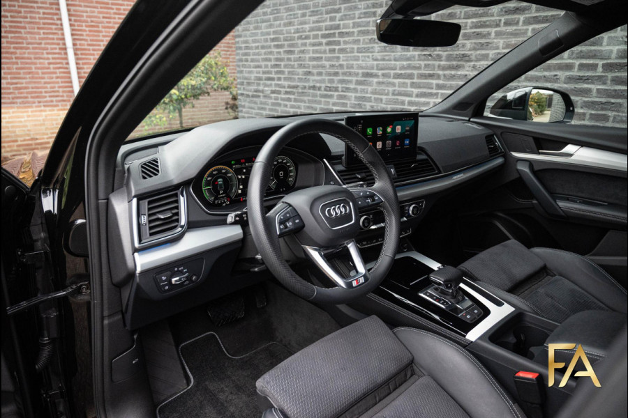 Audi Q5 Sportback 55 TFSI e S Line Competition 21Inch|Sfeer|MatrixLED|Memory|Trekhaak