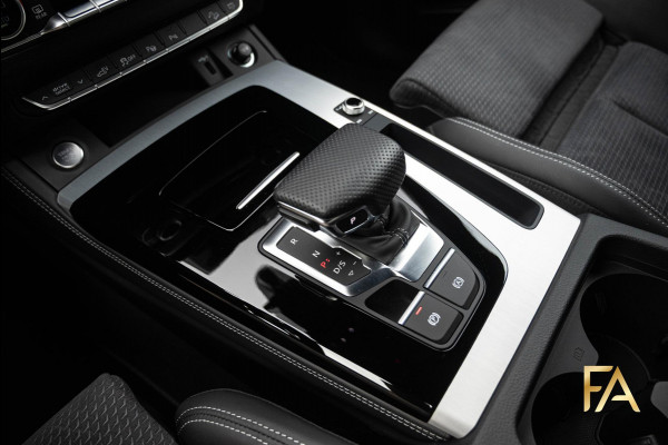 Audi Q5 Sportback 55 TFSI e S Line Competition 21Inch|Sfeer|MatrixLED|Memory|Trekhaak