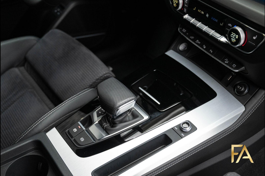 Audi Q5 Sportback 55 TFSI e S Line Competition 21Inch|Sfeer|MatrixLED|Memory|Trekhaak