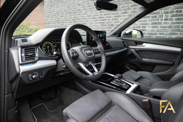 Audi Q5 Sportback 55 TFSI e S Line Competition 21Inch|Sfeer|MatrixLED|Memory|Trekhaak