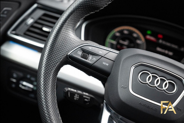 Audi Q5 Sportback 55 TFSI e S Line Competition 21Inch|Sfeer|MatrixLED|Memory|Trekhaak