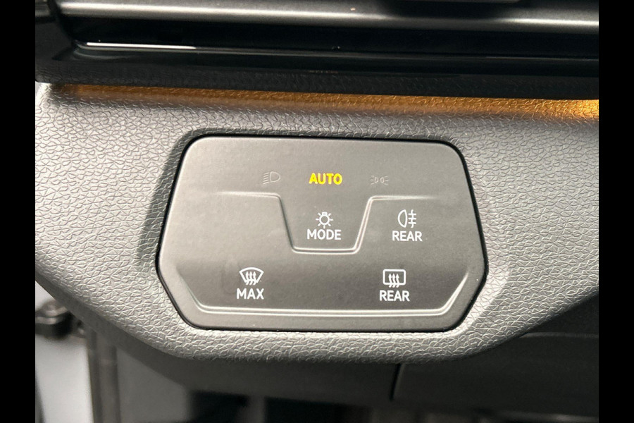Volkswagen ID.4 Pure 52 kWh Adaptieve Cruise Control Trekhaak Navigatie Carplay