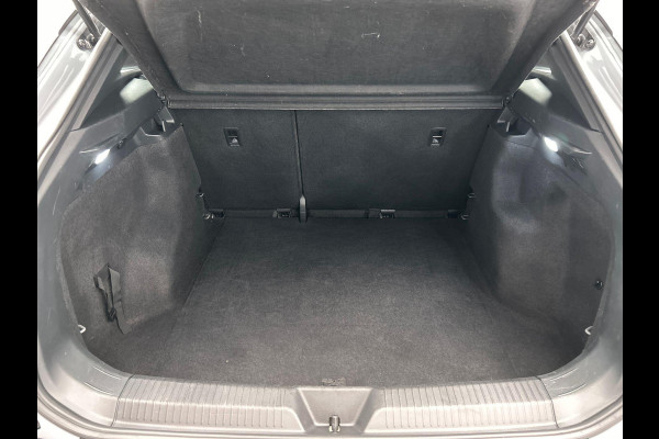 Volkswagen ID.4 Pure 52 kWh Adaptieve Cruise Control Trekhaak Navigatie Carplay