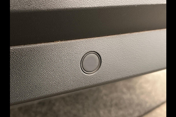 Volkswagen ID.4 Pure 52 kWh Adaptieve Cruise Control Trekhaak Navigatie Carplay