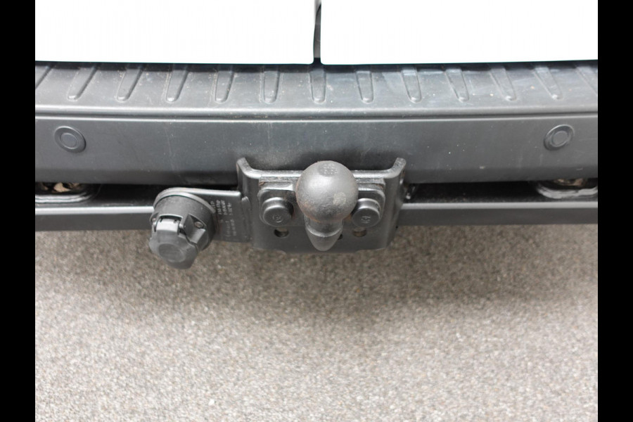 Ford Transit Custom 131pk Automaat L1H1 Trend 2x Schuifdeur Trekhaak Cruise control Airco Euro6 3-zits