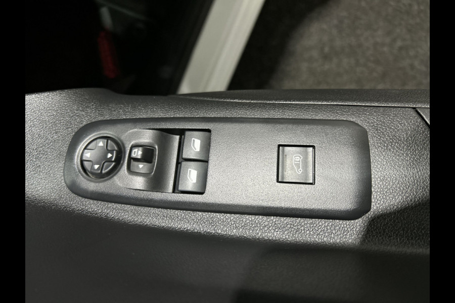 Citroën E-Berlingo Club 50 kWh 11 kw lader, airco, cruise control, goedkoper rijden vrijwel onmogelijk!