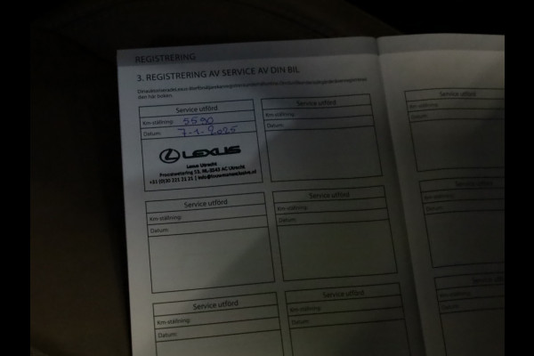 Lexus LBX Relax 2WD | Advanced Pack | Mark Levinson | 360 camera