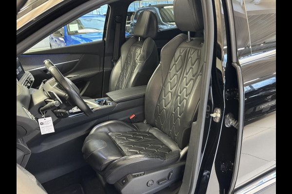 Peugeot 5008 1.6 PureTech GT-Line 7 pers | Panoramadak | Trekhaak afneembaar | Leder | Memory | Stoelverwarming | elektrisch verstelbare stoelen | Navi | Android auto / Apple carplay | Elektrische achterklep | Achteruitrijcamera