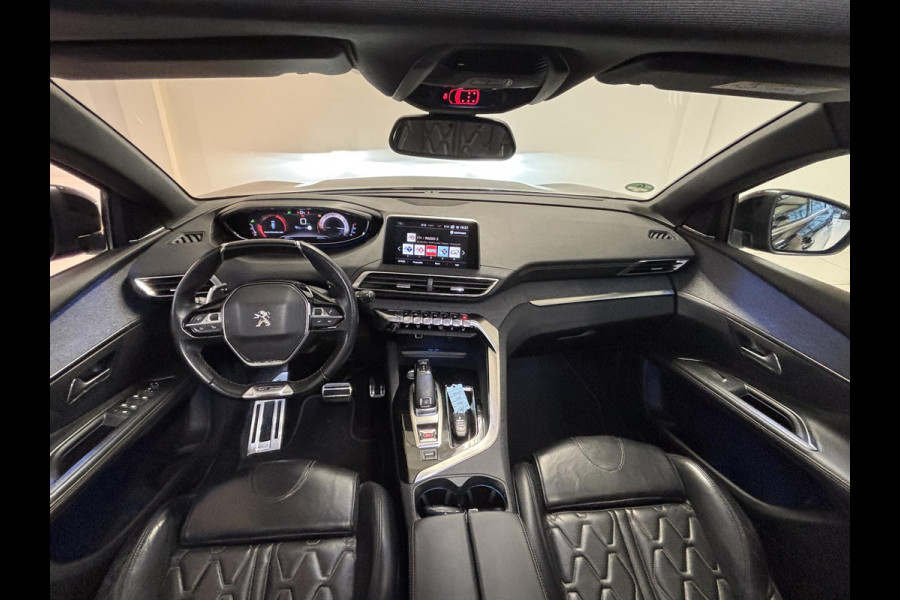 Peugeot 5008 1.6 PureTech GT-Line 7 pers | Panoramadak | Trekhaak afneembaar | Leder | Memory | Stoelverwarming | elektrisch verstelbare stoelen | Navi | Android auto / Apple carplay | Elektrische achterklep | Achteruitrijcamera