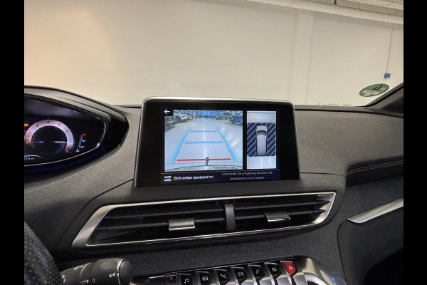 Peugeot 5008 1.6 PureTech GT-Line 7 pers | Panoramadak | Trekhaak afneembaar | Leder | Memory | Stoelverwarming | elektrisch verstelbare stoelen | Navi | Android auto / Apple carplay | Elektrische achterklep | Achteruitrijcamera