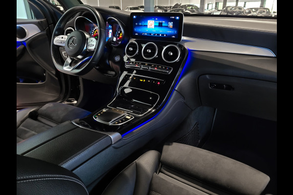 Mercedes-Benz GLC 200 4-M AMG Night|Panorama|20"|Trekhaak|MBUX|Spoorpakket|Sfeerverlichting|Treeplanken|New Service