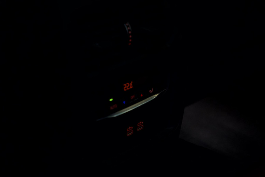 BMW 3-serie 330i PANO| M-SPORT| MARGE| LASER LED|