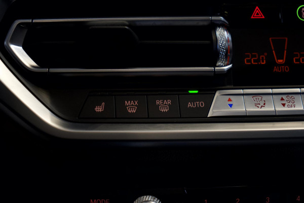 BMW 3-serie 330i PANO| M-SPORT| MARGE| LASER LED|