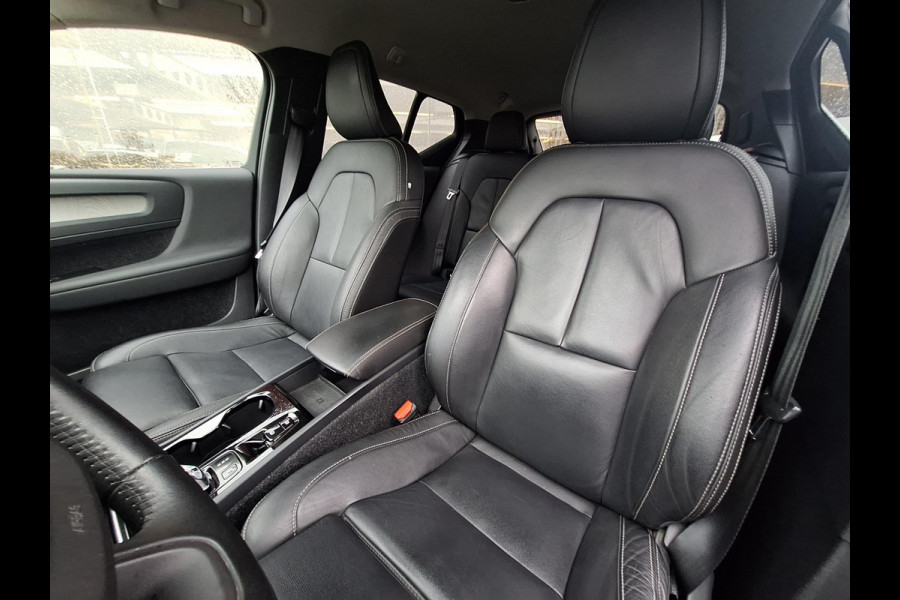 Volvo XC40 1.5 T5 Recharge R-Design | Trekhaak 1800kg | Leder | stoelverwarming | Blindspot | occasion