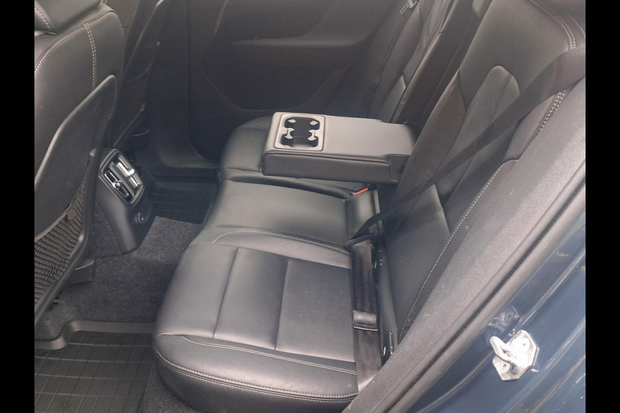 Volvo XC40 1.5 T5 Recharge R-Design | Trekhaak 1800kg | Leder | stoelverwarming | Blindspot | occasion
