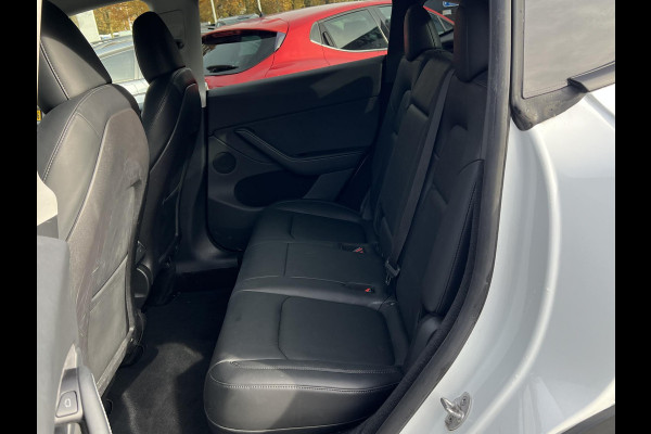 Tesla Model Y Long Range AWD 75 kWh | Enhanced Autopilot | Rijklaar geleverd | Stoel- & Stuurverwarming | Fabrieksgarantie tot 08-2026