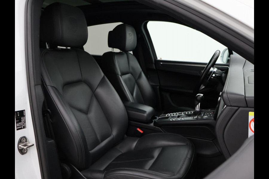 Porsche Macan 2.0 AUT. FACELIFT MODEL + PANORAMA | LUCHTVERING | 21 INCH | STOELVERW. V+A | CARRERAWIT METALLIC