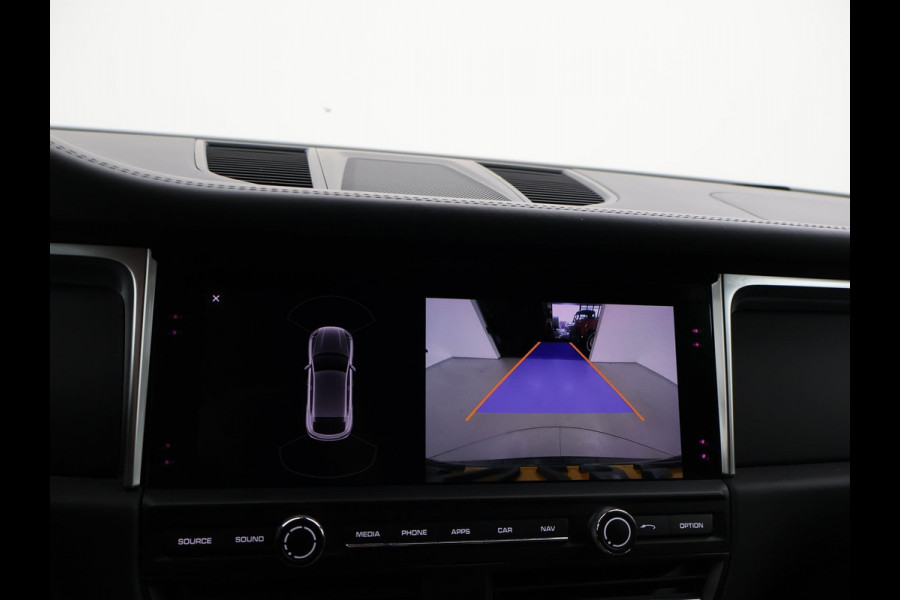 Porsche Macan 2.0 AUT. FACELIFT MODEL + PANORAMA | LUCHTVERING | 21 INCH | STOELVERW. V+A | CARRERAWIT METALLIC