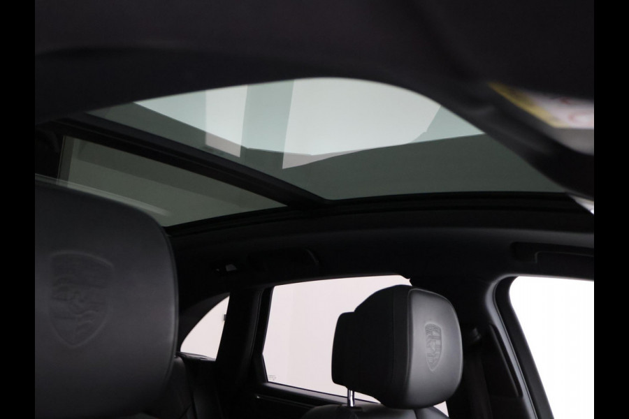 Porsche Macan 2.0 AUT. FACELIFT MODEL + PANORAMA | LUCHTVERING | 21 INCH | STOELVERW. V+A | CARRERAWIT METALLIC