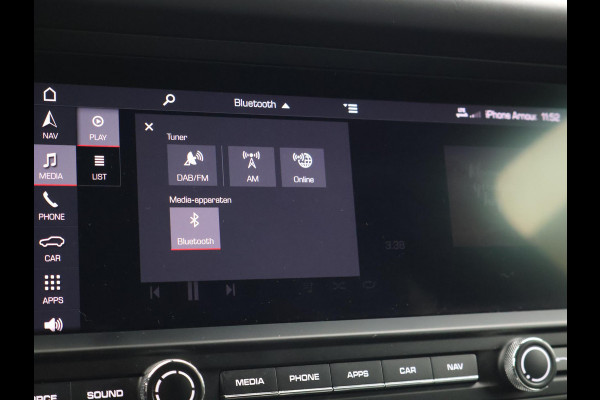 Porsche Macan 2.0 AUT. FACELIFT MODEL + PANORAMA | LUCHTVERING | 21 INCH | STOELVERW. V+A | CARRERAWIT METALLIC