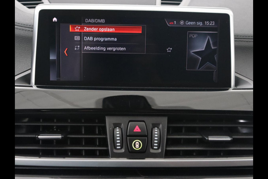 BMW X1 xDrive25e Sport Line | Stoelverwarming | Camera | Full LED | Sportstoelen | Keyless | Navigatie | Climate control | Parkeerhulp | Cruise control | DAB | Bluetooth