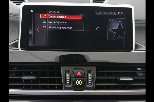BMW X1 xDrive25e Sport Line | Stoelverwarming | Camera | Full LED | Sportstoelen | Keyless | Navigatie | Climate control | Parkeerhulp | Cruise control | DAB | Bluetooth