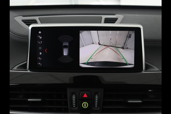 BMW X1 xDrive25e Sport Line | Stoelverwarming | Camera | Full LED | Sportstoelen | Keyless | Navigatie | Climate control | Parkeerhulp | Cruise control | DAB | Bluetooth