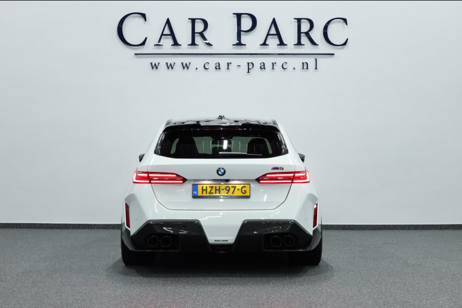 BMW 5 Serie Touring M5 727+PK BTW/M-PERFORMANCE CARBON/AKRAPOVIC/22" VOSSEN/BOWERS & WILKINS/PANO/HUD/ACC/ECC/FABRIEKSGARANTIE!