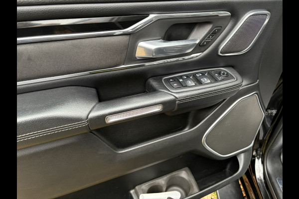 Dodge Ram 1500 5.7 V8 Laramie Night - PANO - LUCHTVERING - LPG - 22 inch - NL AUTO